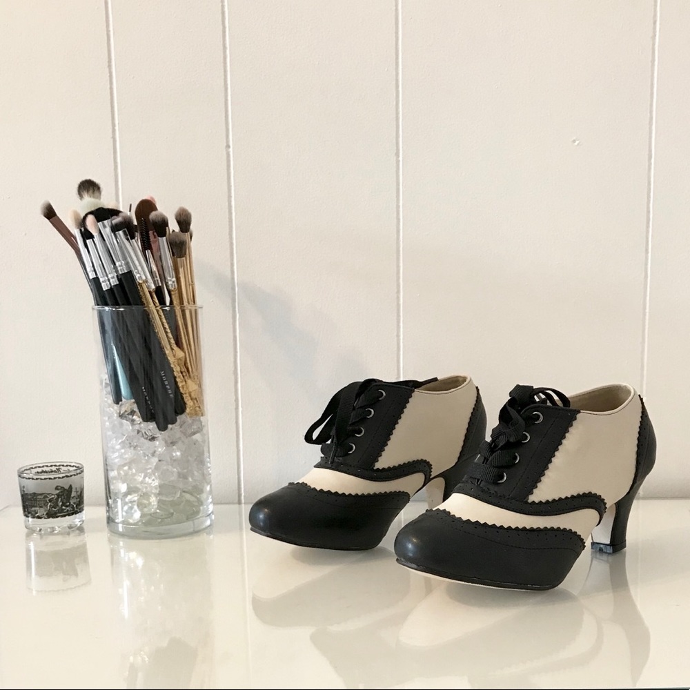 Black & Cream Oxford Heels Size 7